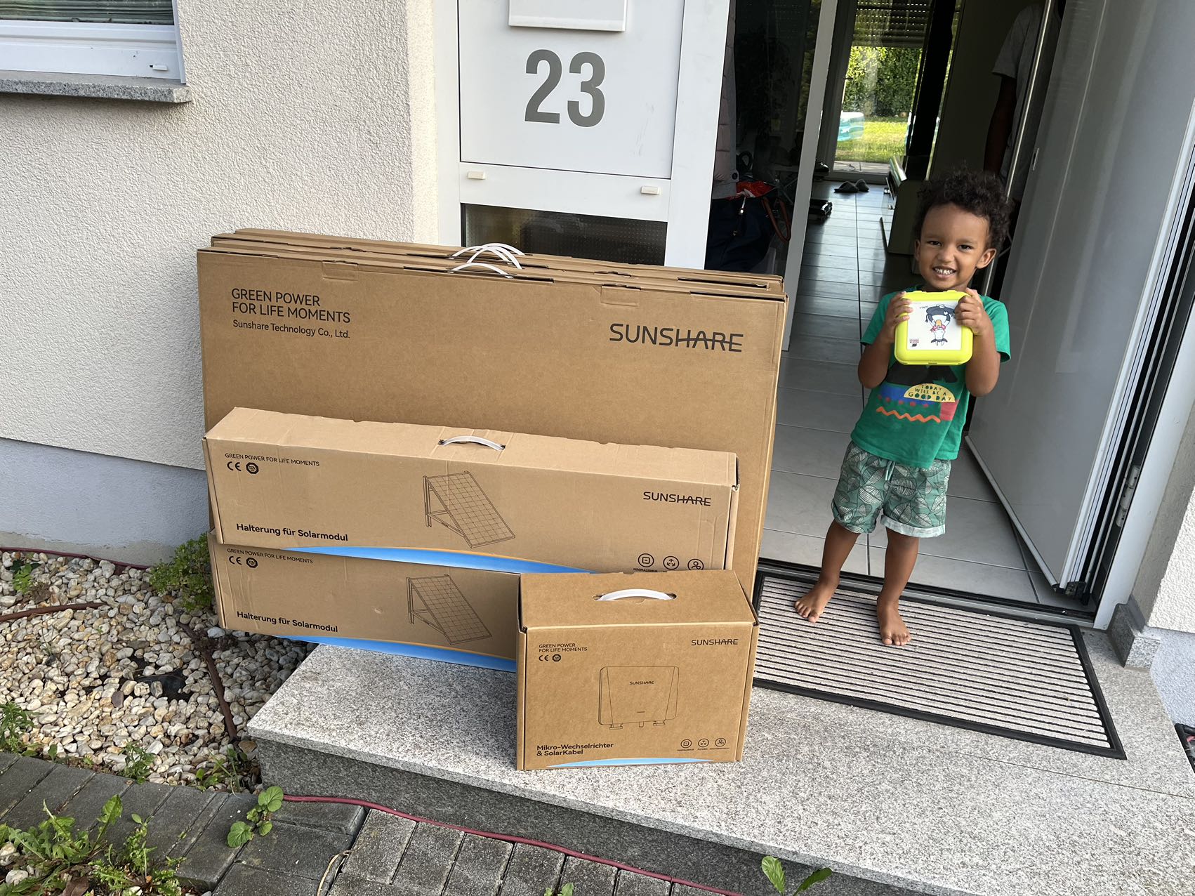 Sunshare Balcony Solar Panel: A Step Towards Sustainable Living